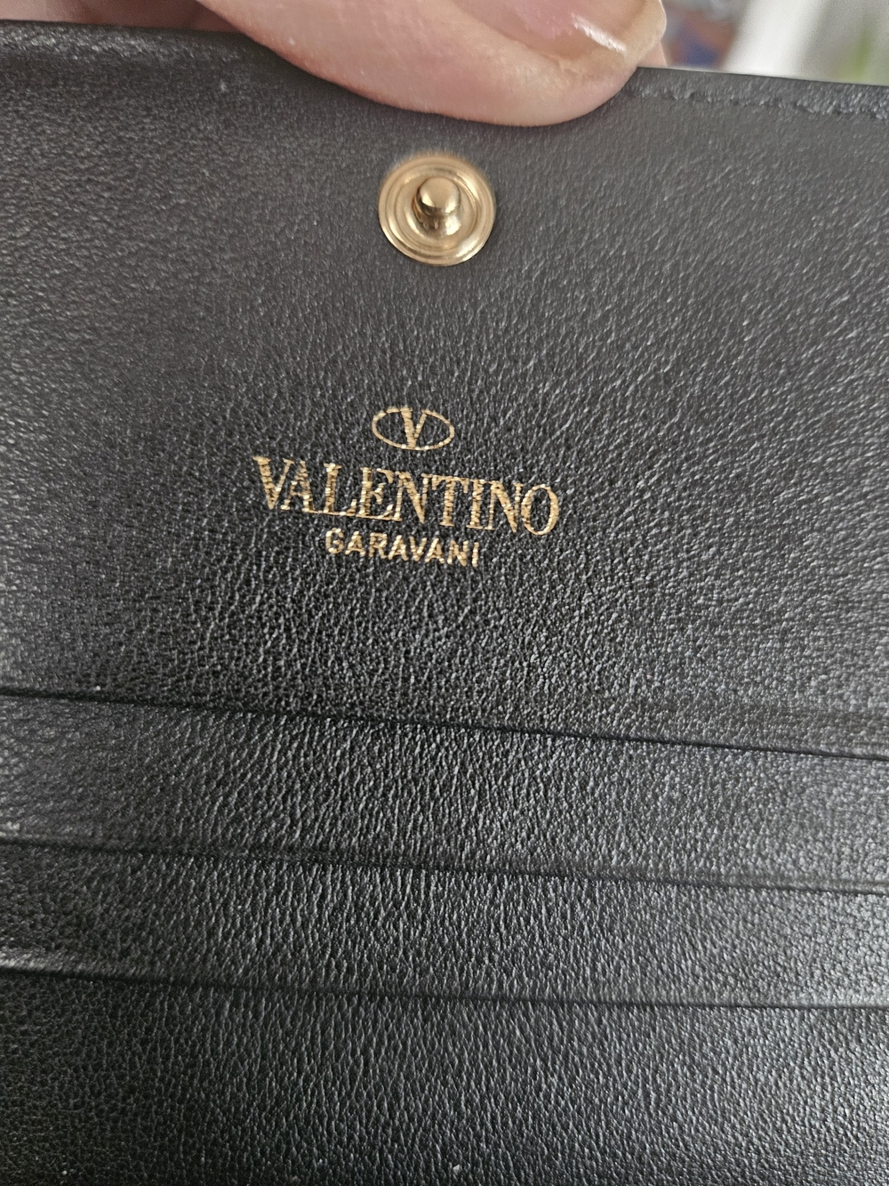Valentino Garavani Black Rockstud Accents Leather Compact  Wallet - Picture 5 of 7